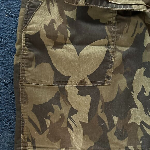 Canvas CAMO canvas skirt - Joe Fresh - Size 20W - Picture 3 of 6